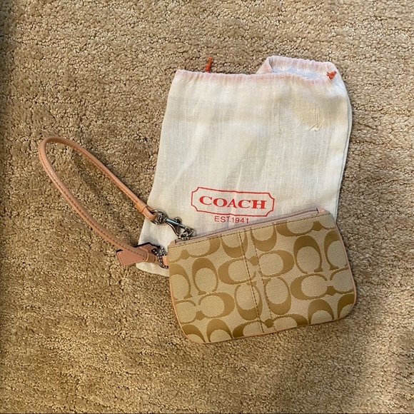 NEW Coach Wristlet Signature Collection Khaki/Pink - Picture 1 of 6